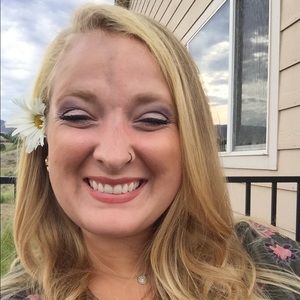 Meet your Posher, Lynna